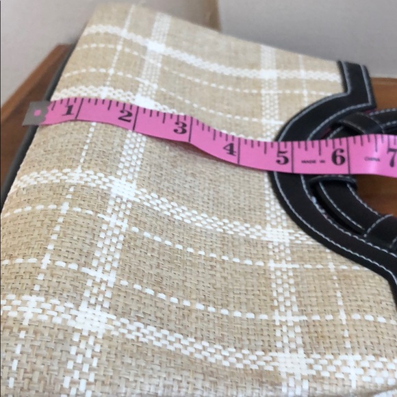 Secrets - Picture 7 of 9